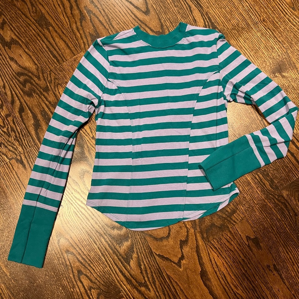 Maeve Green & Lavender Striped Long Sleeve Fitted Tee – Size M
